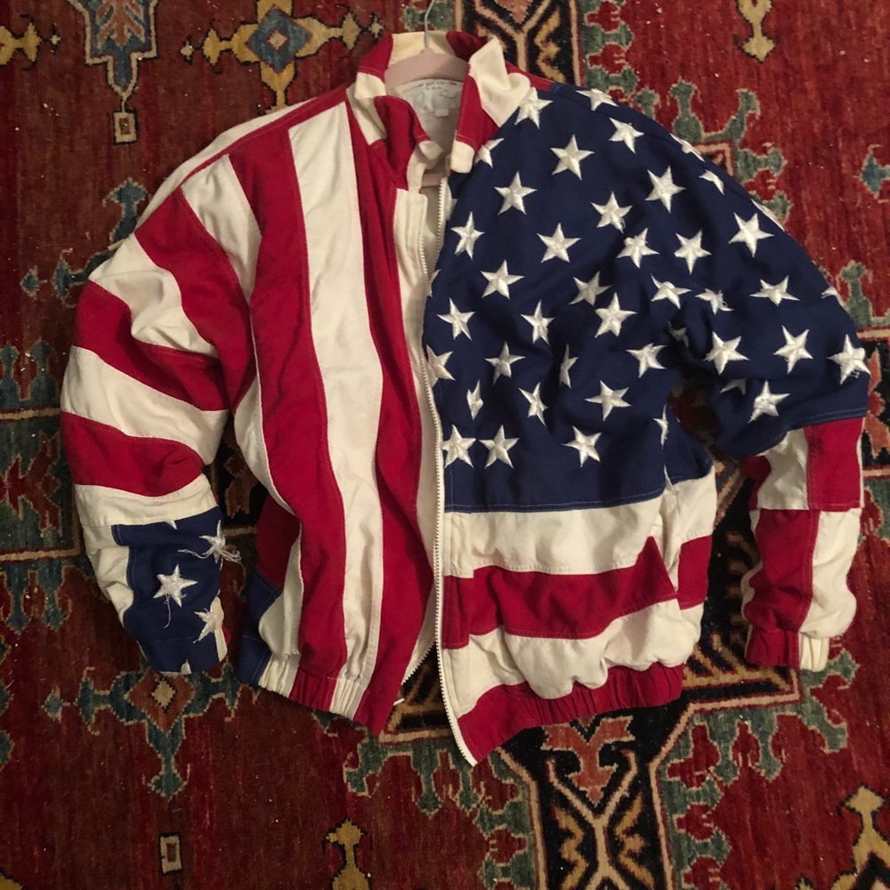 VTG 🇺🇸 80’s/90’s USA Flag Bomber Jacket